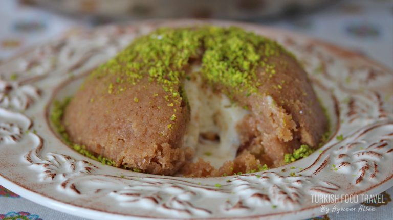 Turkish Semolina Halva “İrmik Helvası”