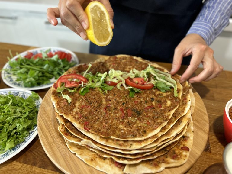 How to Make Delicious Lahmacun – Step-by-Step Recipe