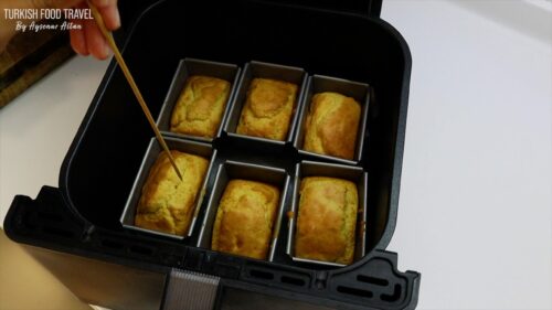 Baked cornmeal breads